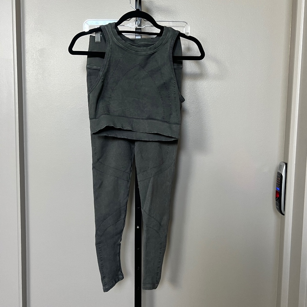 Military-esq Work Out Set